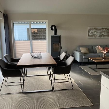 Watt'N Blick - Hundefreundliches Ferienhaus Mit Ausblick Ueber Die Wiesen Bis Zum Deich Schweiburg Εξωτερικό φωτογραφία