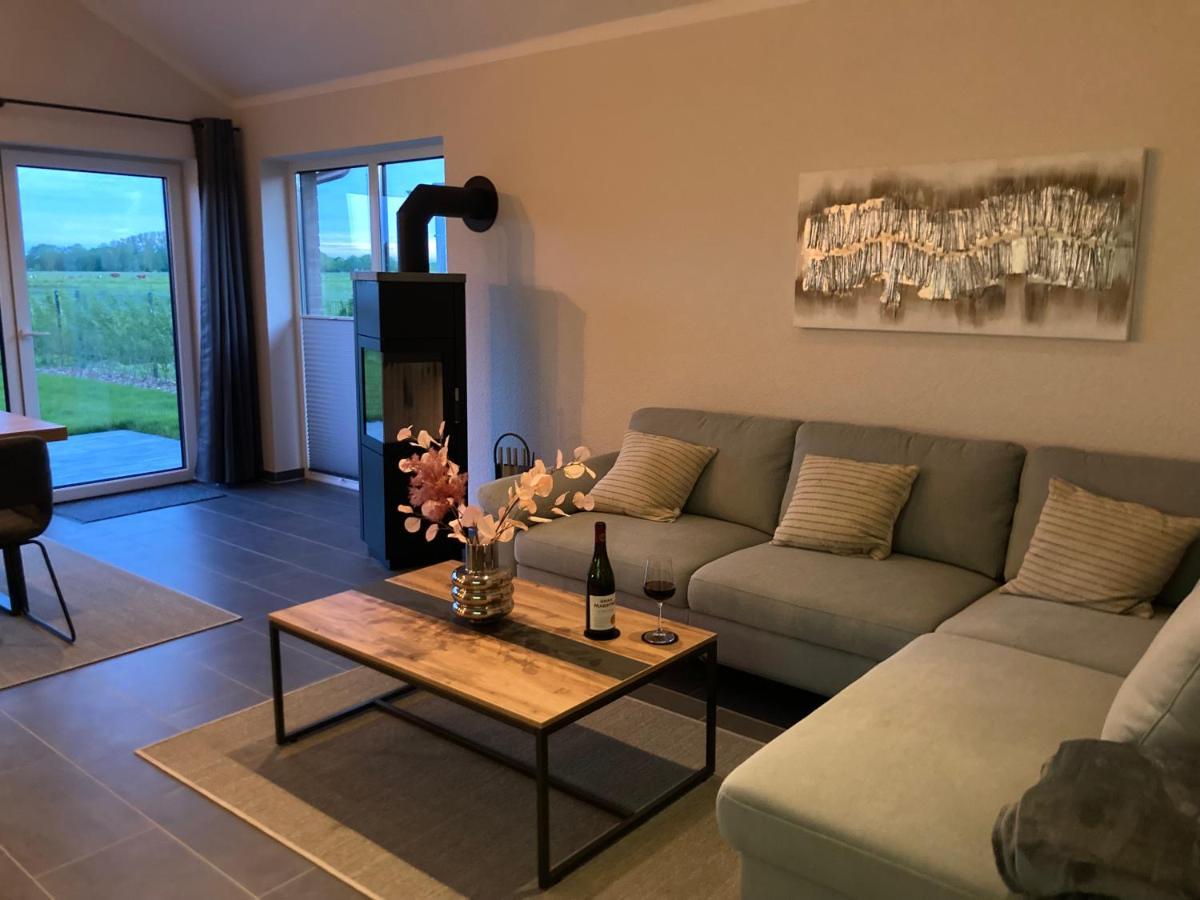 Watt'N Blick - Hundefreundliches Ferienhaus Mit Ausblick Ueber Die Wiesen Bis Zum Deich Schweiburg Εξωτερικό φωτογραφία